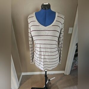 Maternity long sleeve tee